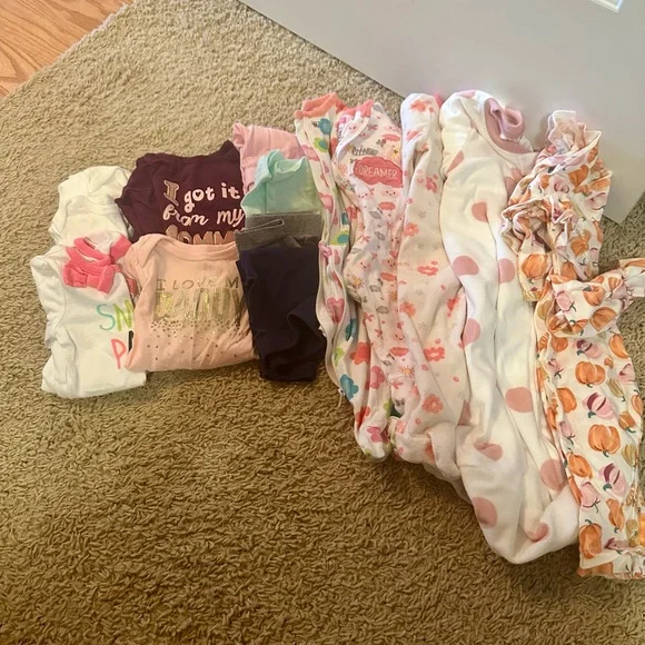 Assorted Baby Clothing Set - Picture 1 of 1